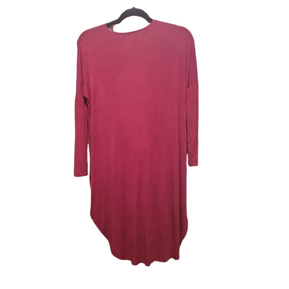 High low twist front deep v blouse - Picture 2 of 3